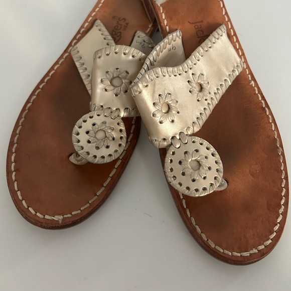 Jack Rogers - lightly used platinum Navajo slides - size 9 - Picture 3 of 6